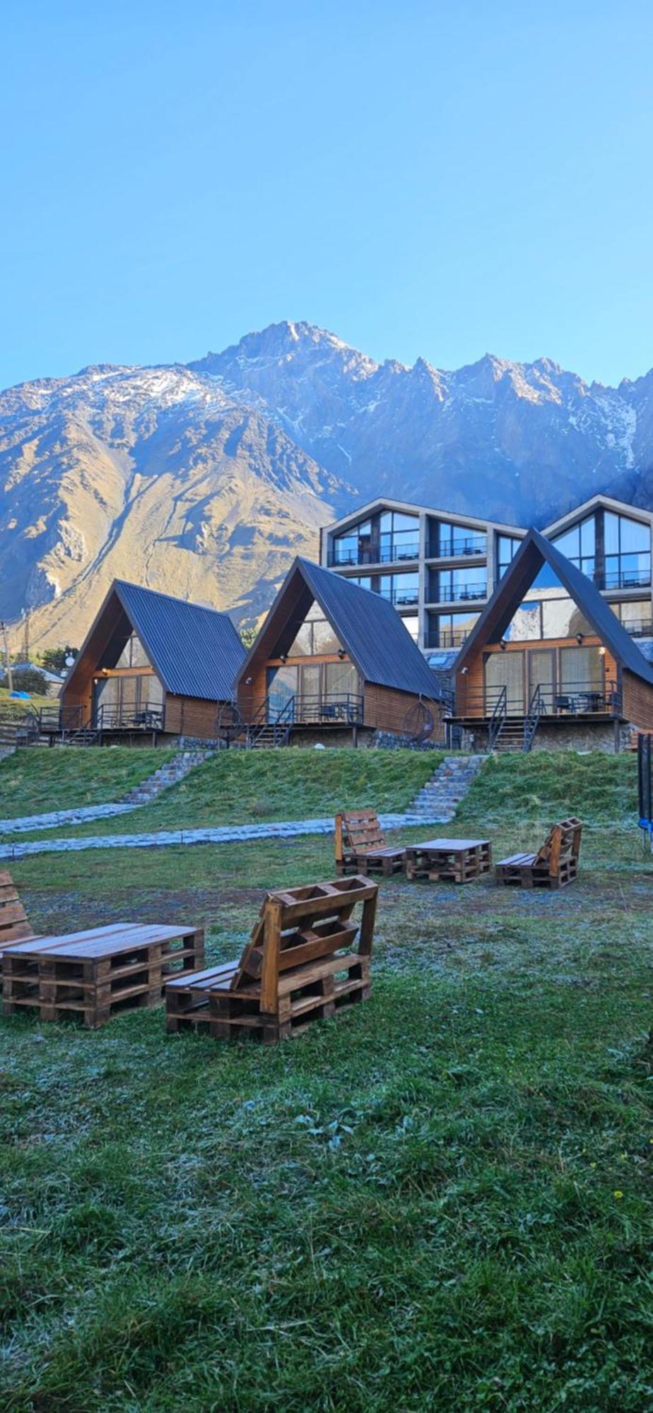 דירות Misty Rocks Kazbegi מראה חיצוני תמונה