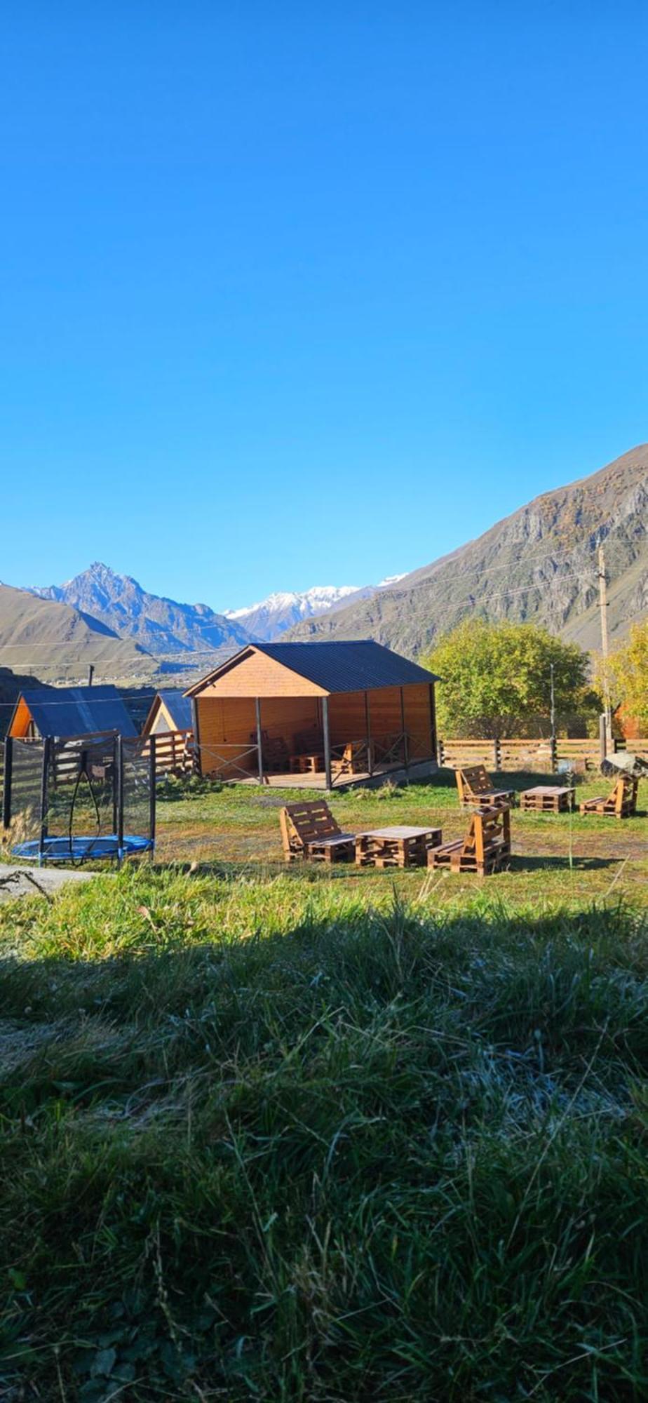 דירות Misty Rocks Kazbegi מראה חיצוני תמונה